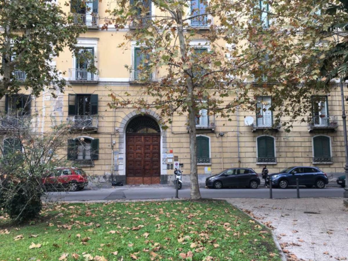 Nonna Vittoria Apartment Salerno Exterior foto